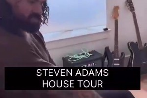 赛季报销得好好养伤了！来看看亚当斯在休斯敦的家~竟然如此简单